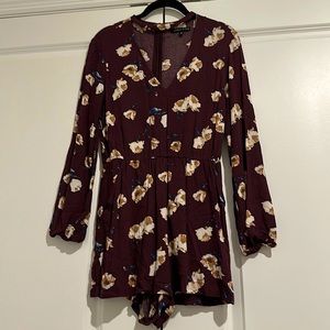 Kendall & Kylie | Small Floral V Neck Choker Cutout Romper W/ Pockets